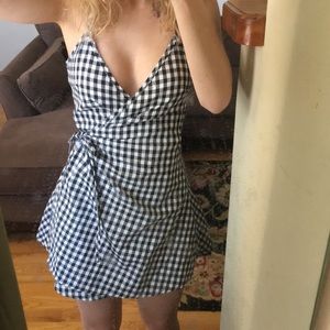 VINTAGE gingham wrap dress